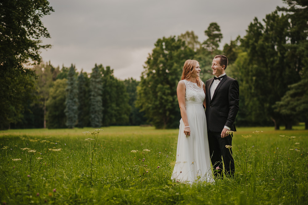 Agnieszka i Tomek – zdjęcia plenerowe - fotograf ślubny Białystok Łomża Podlasie - Kamil Rumiński fotografia ślubna - fotograf ślubny Białystok Łomża
