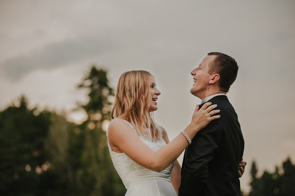 Agnieszka i Tomek – zdjęcia plenerowe - fotograf ślubny Białystok Łomża Podlasie - Kamil Rumiński fotografia ślubna - fotograf ślubny Białystok Łomża