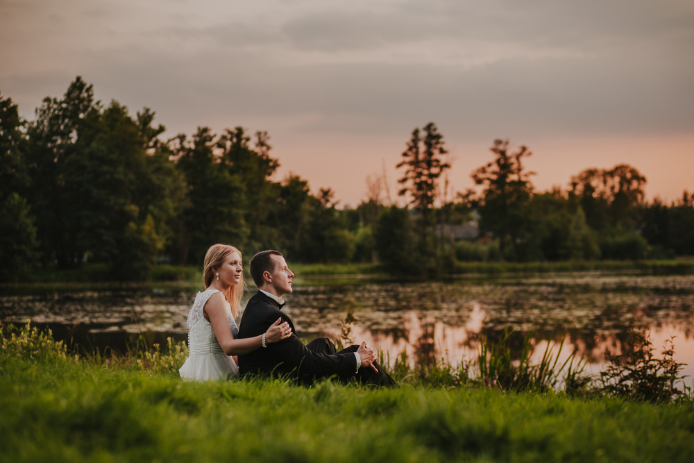 Agnieszka i Tomek – zdjęcia plenerowe - fotograf ślubny Białystok Łomża Podlasie - Kamil Rumiński fotografia ślubna - fotograf ślubny Białystok Łomża