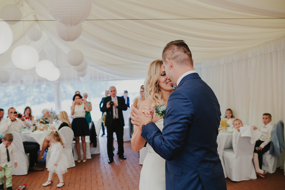 Natasza i Paweł – ślub pod chmurką - fotograf ślubny Białystok Łomża Podlasie - Kamil Rumiński fotografia ślubna - fotograf ślubny Białystok Łomża