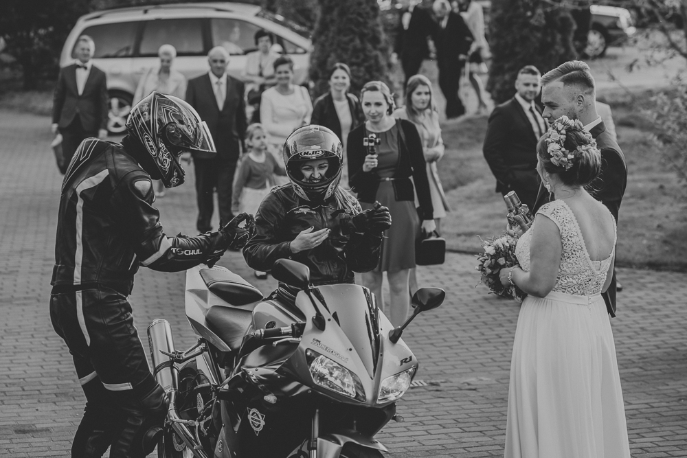 Sylwia i Dawid – reportaż ze ślubu - fotograf ślubny Białystok Łomża Podlasie - Kamil Rumiński fotografia ślubna - fotograf ślubny Białystok Łomża