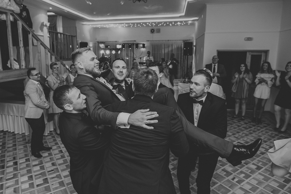 Sylwia i Dawid – reportaż ze ślubu - fotograf ślubny Białystok Łomża Podlasie - Kamil Rumiński fotografia ślubna - fotograf ślubny Białystok Łomża