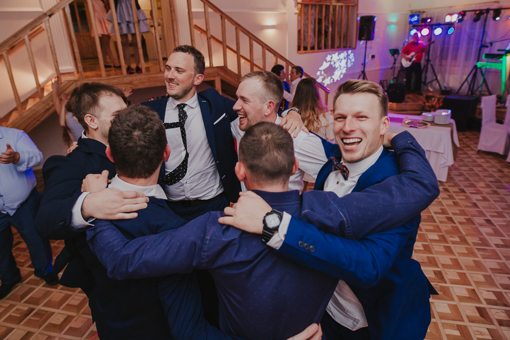 Sylwia i Dawid – reportaż ze ślubu - fotograf ślubny Białystok Łomża Podlasie - Kamil Rumiński fotografia ślubna - fotograf ślubny Białystok Łomża