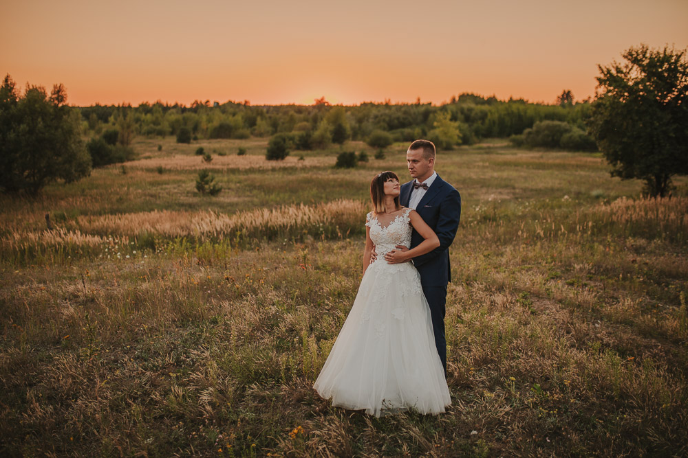 sesja plenerowa, plener ślubny, zdjęcia ślubne w plenerze, fotograf ślub plener, fotograf wesele sesja plenerowa - fotograf ślubny Białystok Łomża