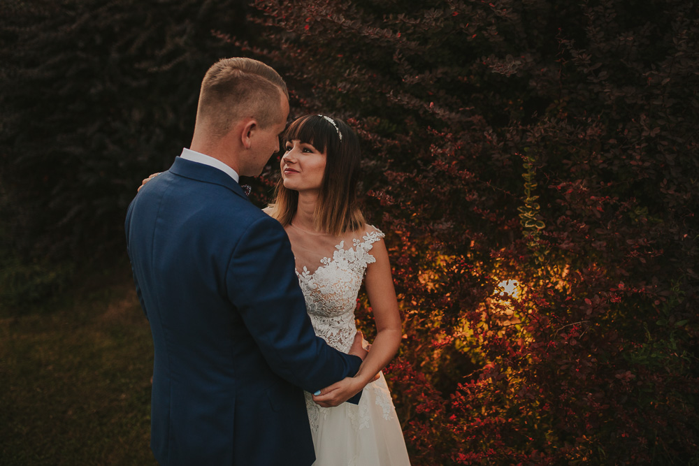 sesja plenerowa, plener ślubny, zdjęcia ślubne w plenerze, fotograf ślub plener, fotograf wesele sesja plenerowa - fotograf ślubny Białystok Łomża